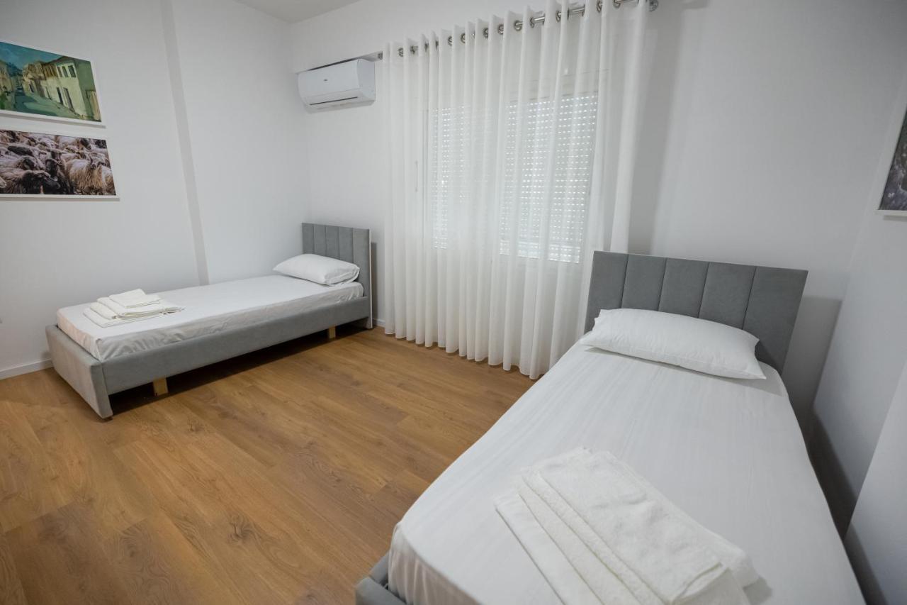 Victoria Lungomare Apartment Влёра Экстерьер фото