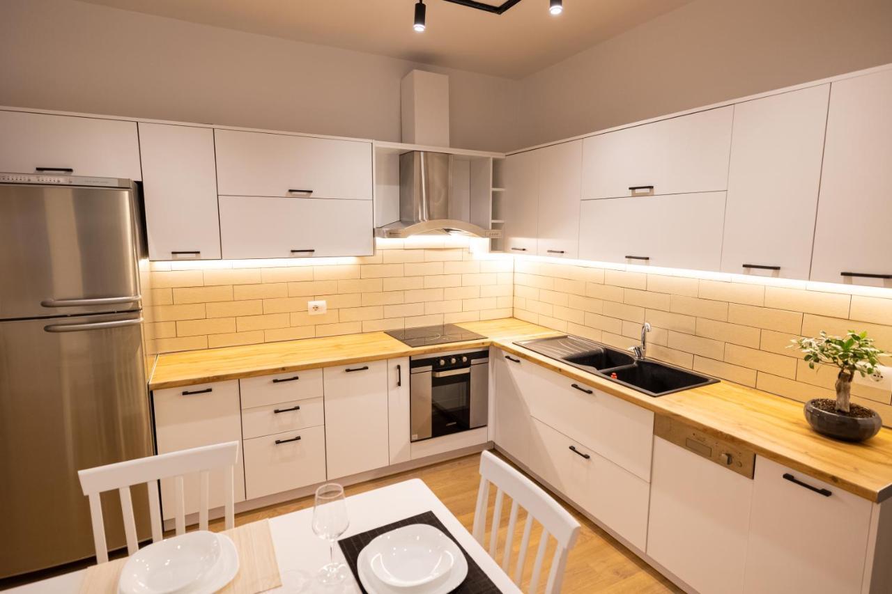 Victoria Lungomare Apartment Влёра Экстерьер фото