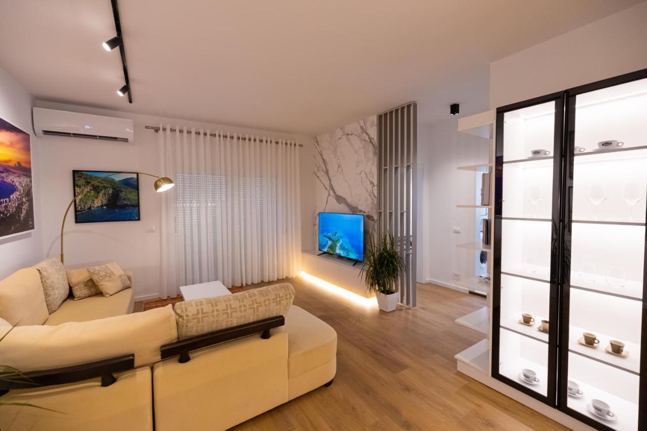 Victoria Lungomare Apartment Влёра Экстерьер фото