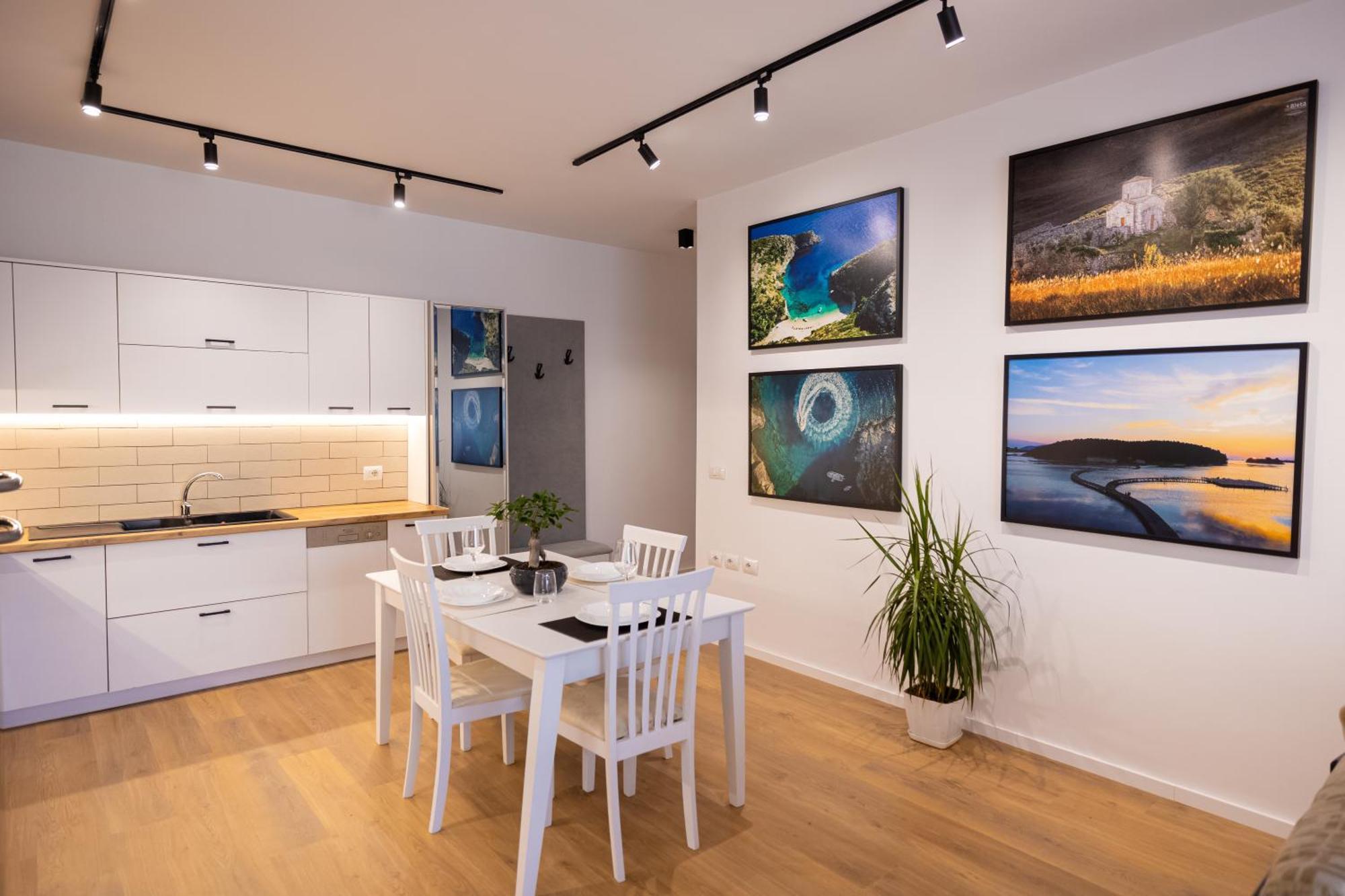 Victoria Lungomare Apartment Влёра Экстерьер фото